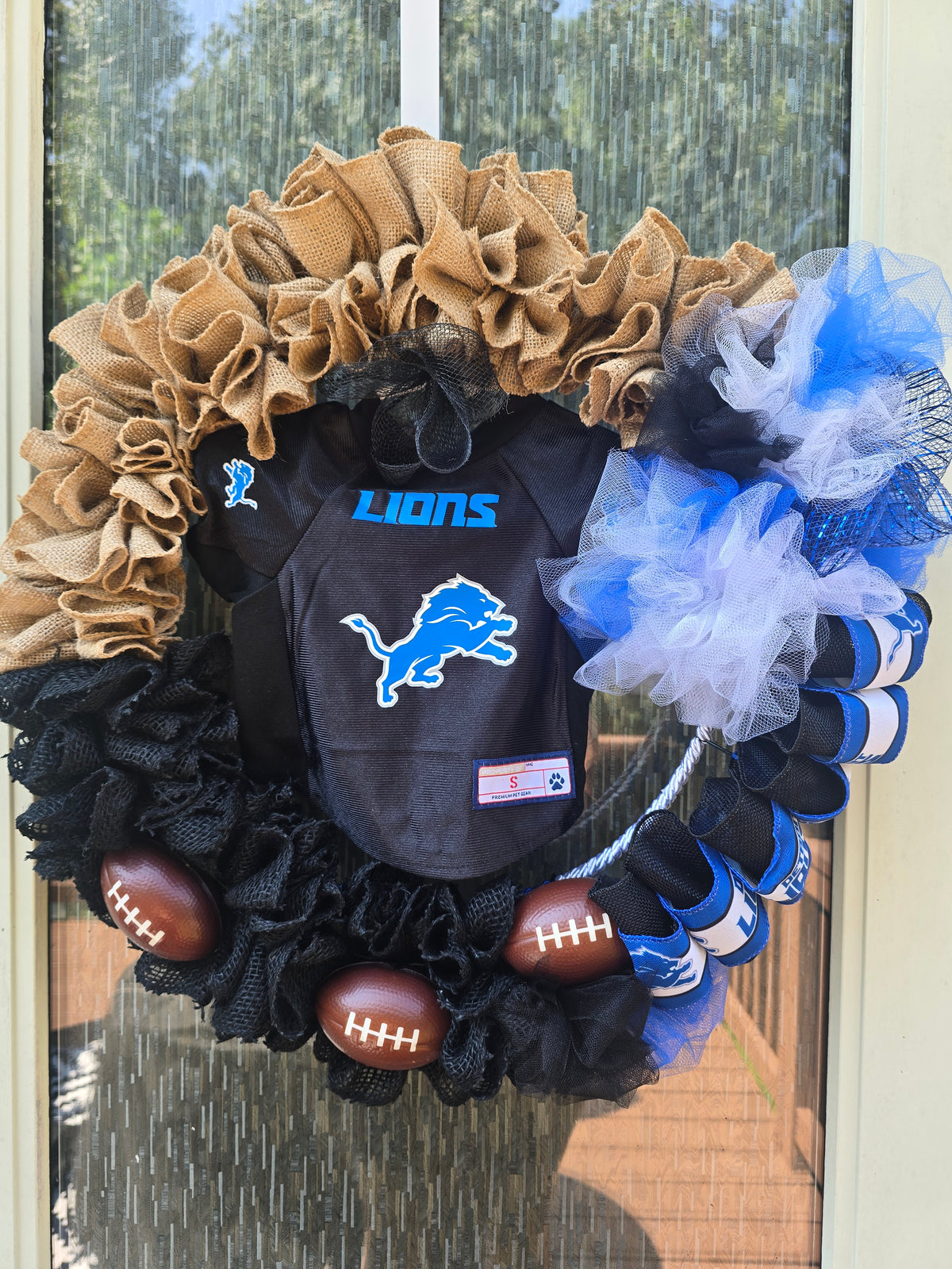 Lions Den Wreath